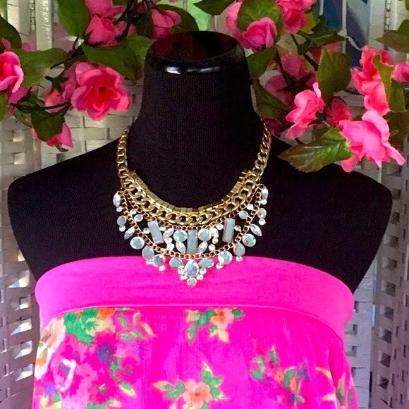 💖💎 Clear Rhinestone & Gold colored Bib Statement Necklace  🌸GUC🌸  💎💖 - Picture 11 of 16